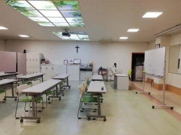 堺市で介護の研修、看護の研修をお探しならハローカレッジへ